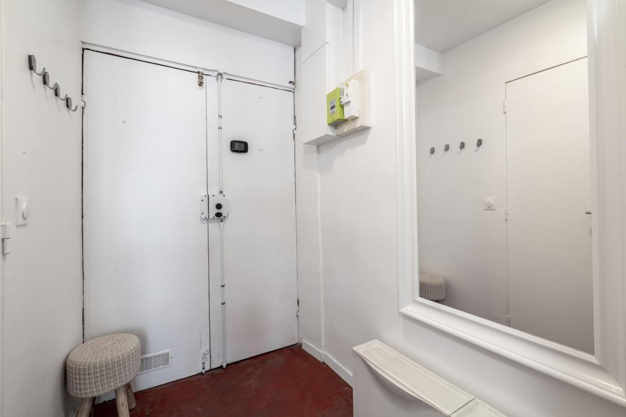 Logement Entier A Parijs Buitenkant foto